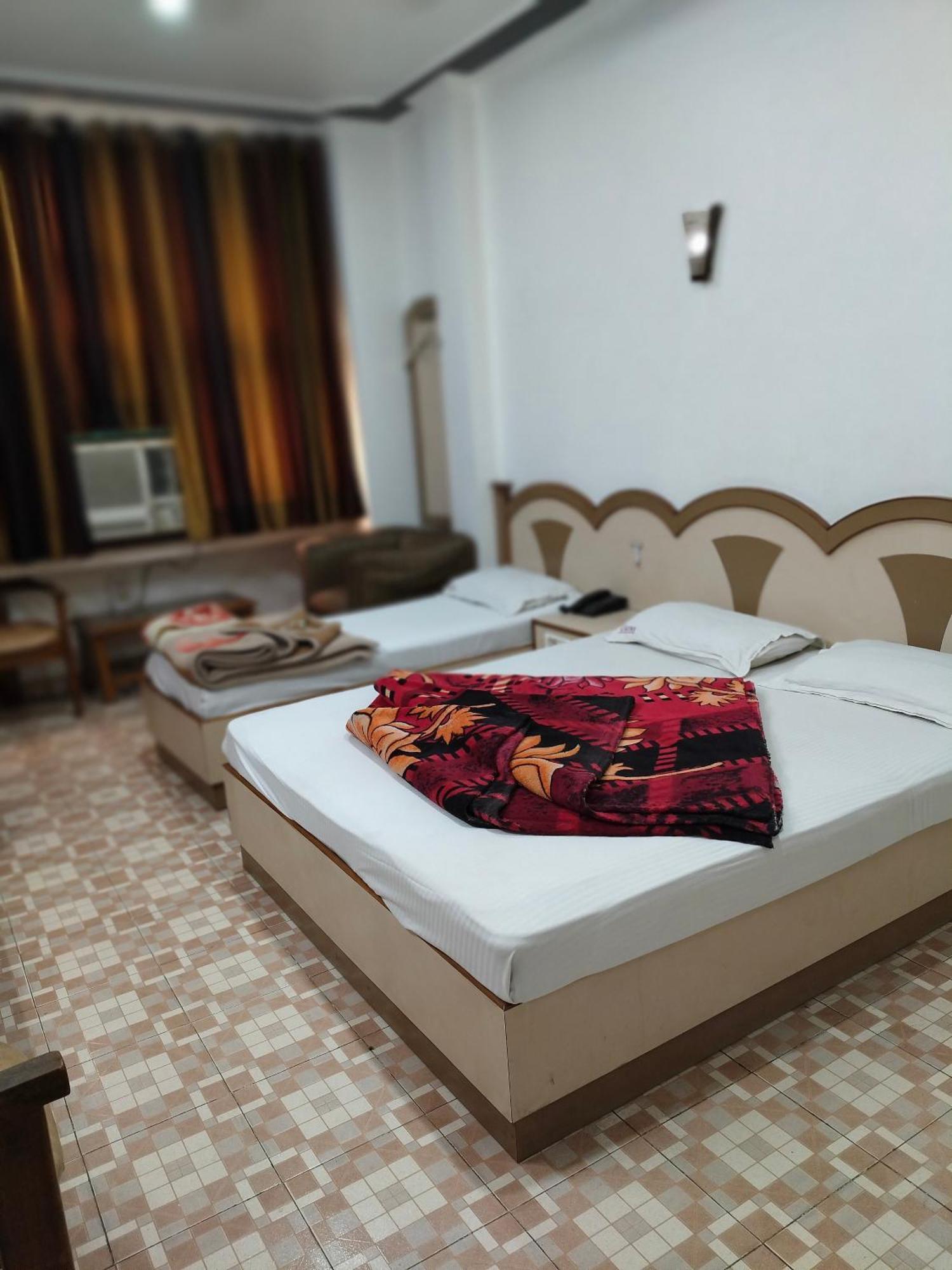 Hotel Yatri International New Delhi Cameră foto