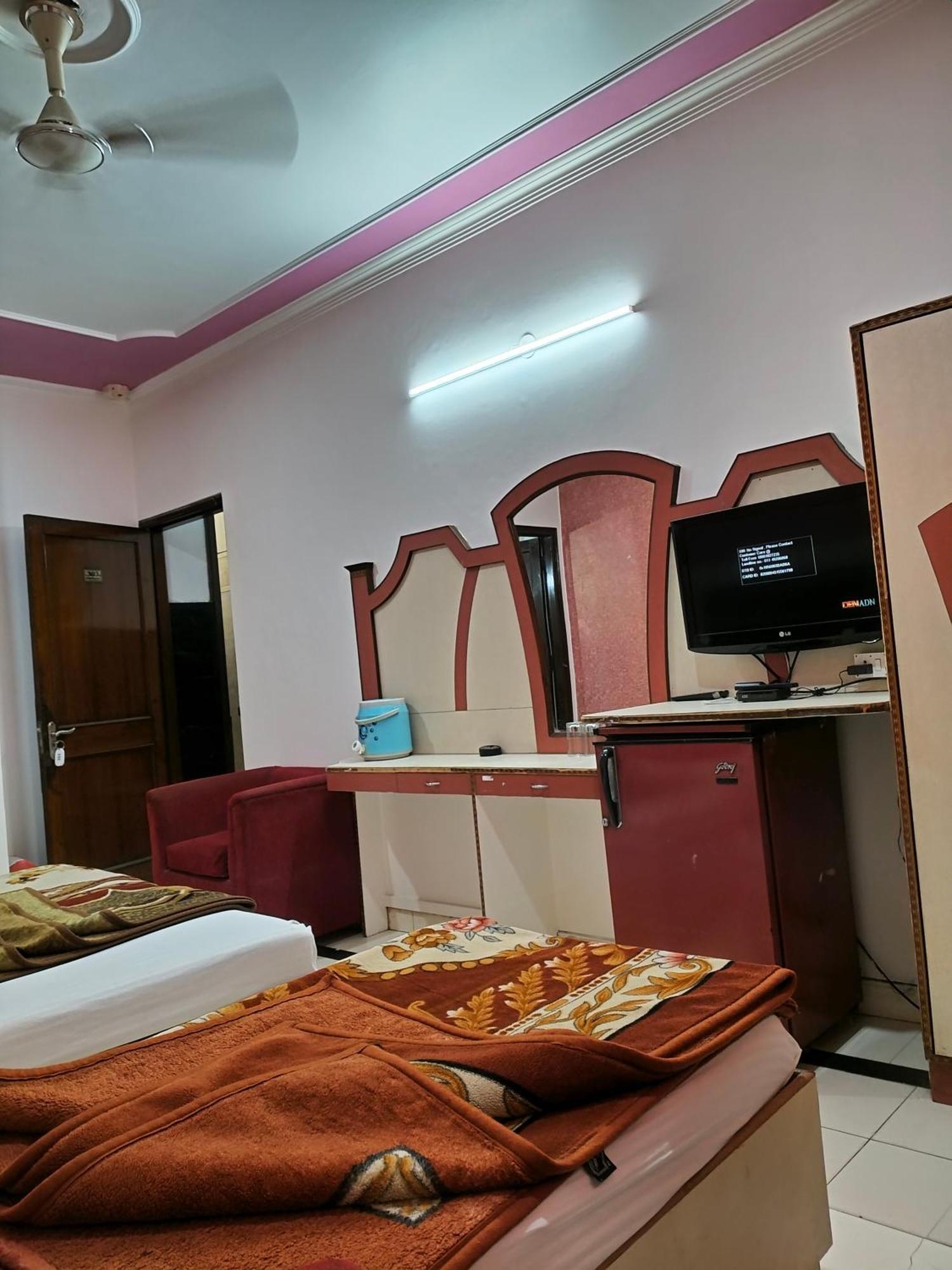 Hotel Yatri International New Delhi Cameră foto