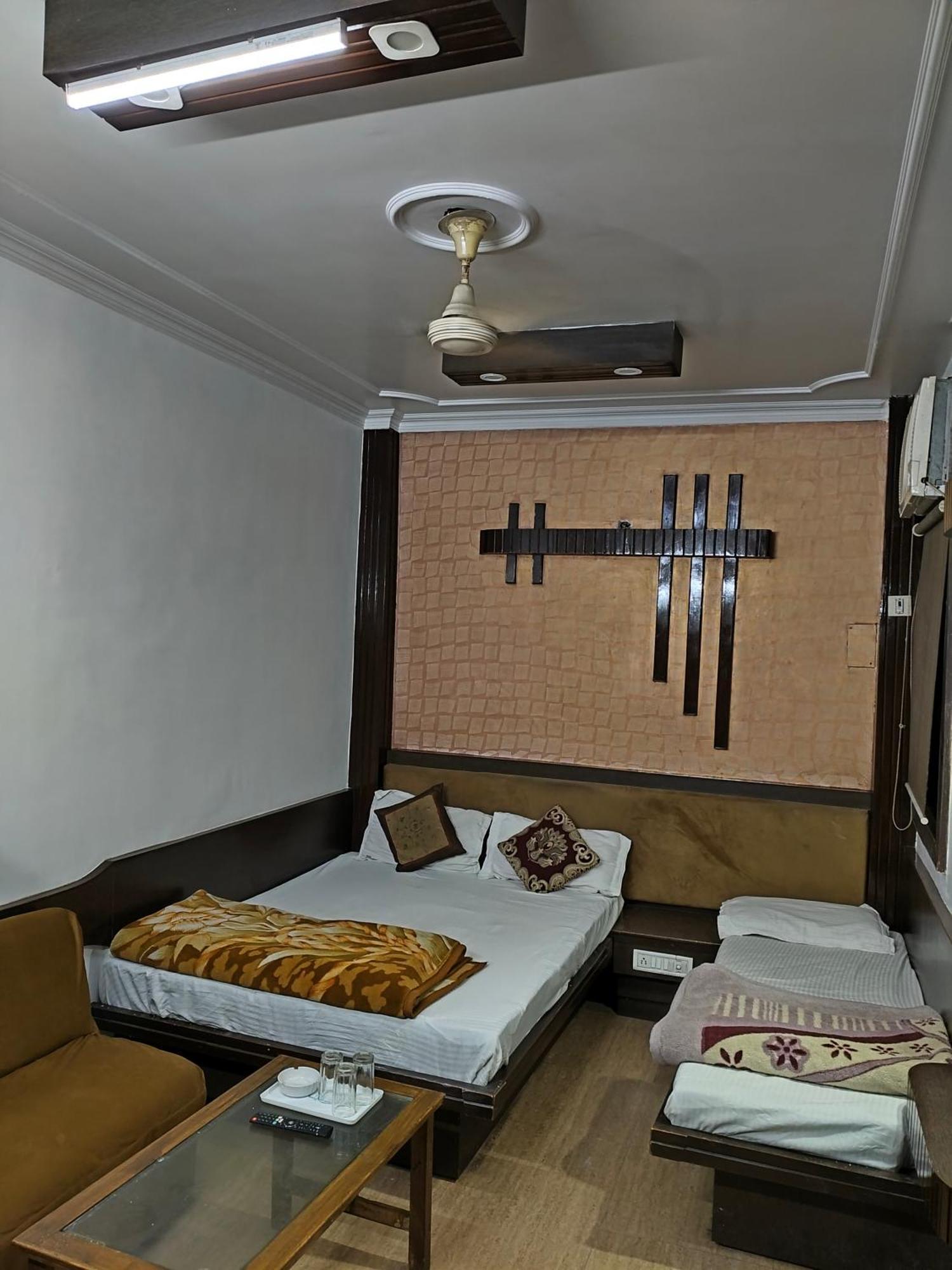 Hotel Yatri International New Delhi Cameră foto